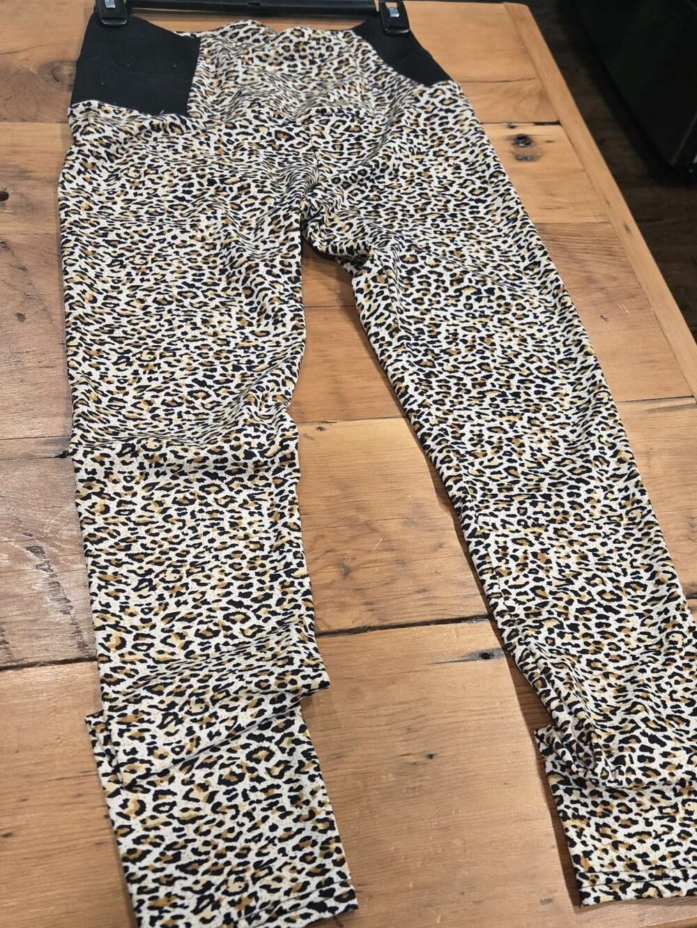 Jeggology Leopard Print Two-Tone Compression Leggings - One Size (OS)